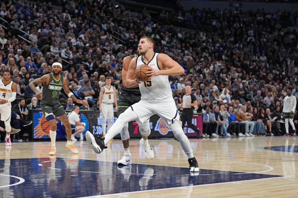 他不仅巩固 他不仅巩固