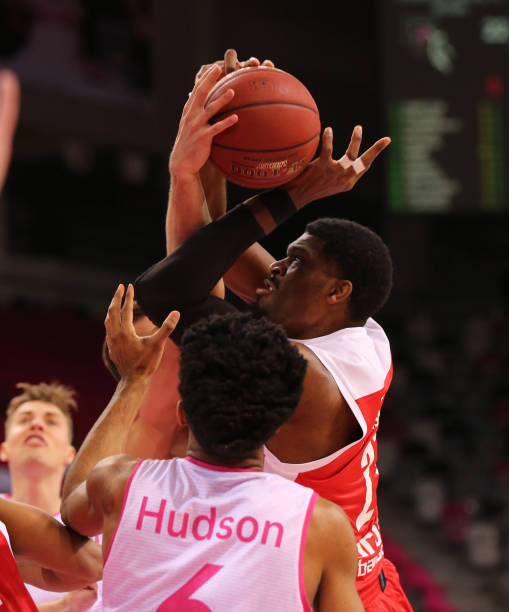 转会市场的 转会市场的