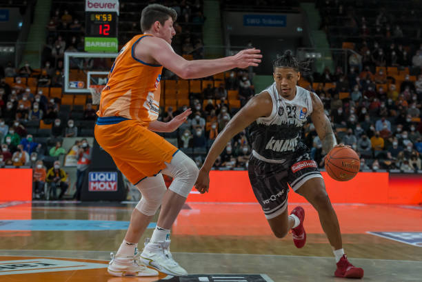 帅能够多次 帅能够多次